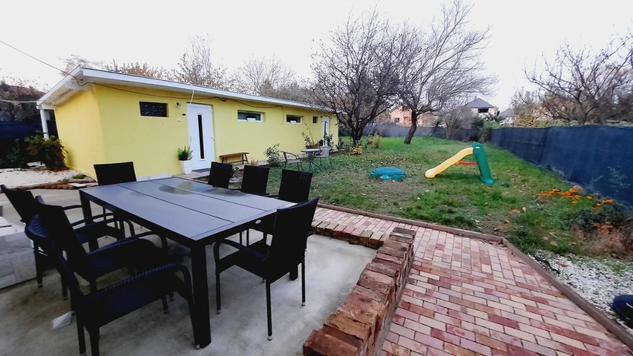 Hi-Bp Garden City Batsanyi Tiny House Near The City Train With Free Parking Будапешт Экстерьер фото