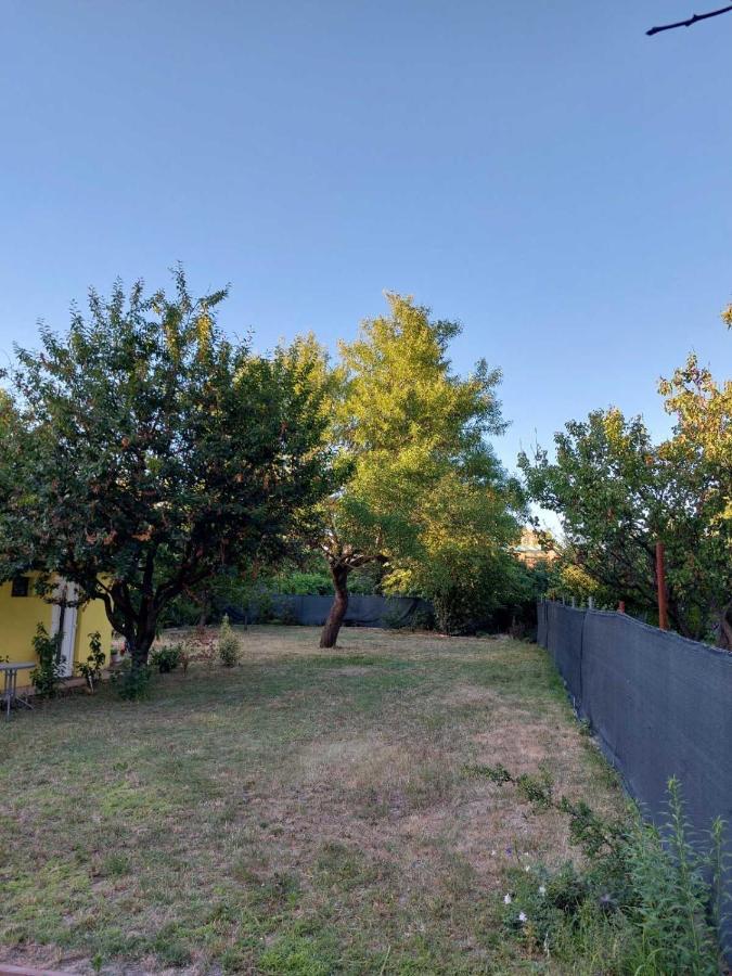 Hi-Bp Garden City Batsanyi Tiny House Near The City Train With Free Parking Будапешт Экстерьер фото
